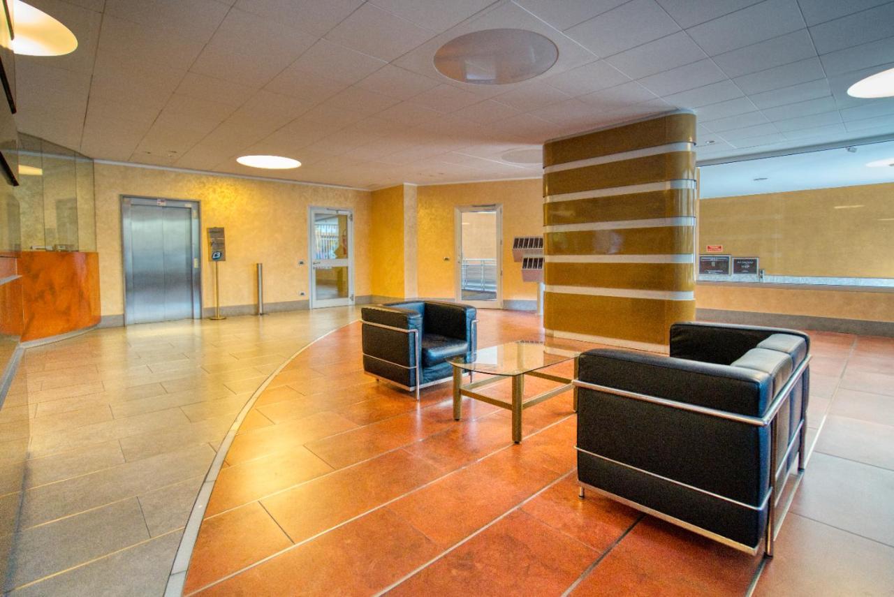 Caseospitali - Cherenel, Bilocale Vicino Centrale Mm2 米兰 外观 照片